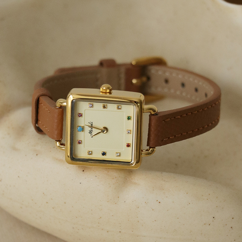 Luxury Watch With Leather Strap - Oryginalny zegarek damski, styl studencki, lekki