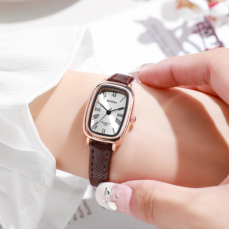 Modny zegarek kwarcowy damski  – Luxury Watch With Leather Strap recenzja i cena