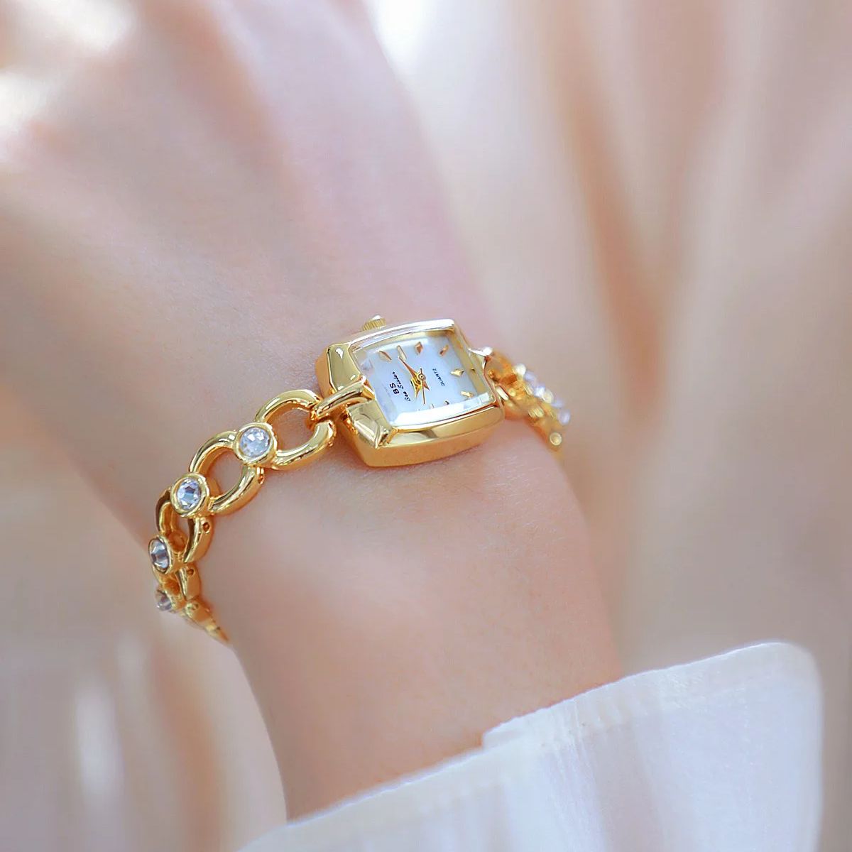 Zegarek UTHAI Damski Lekki Luk – Luxury Watch And Jewelry Brand recenzja i cena
