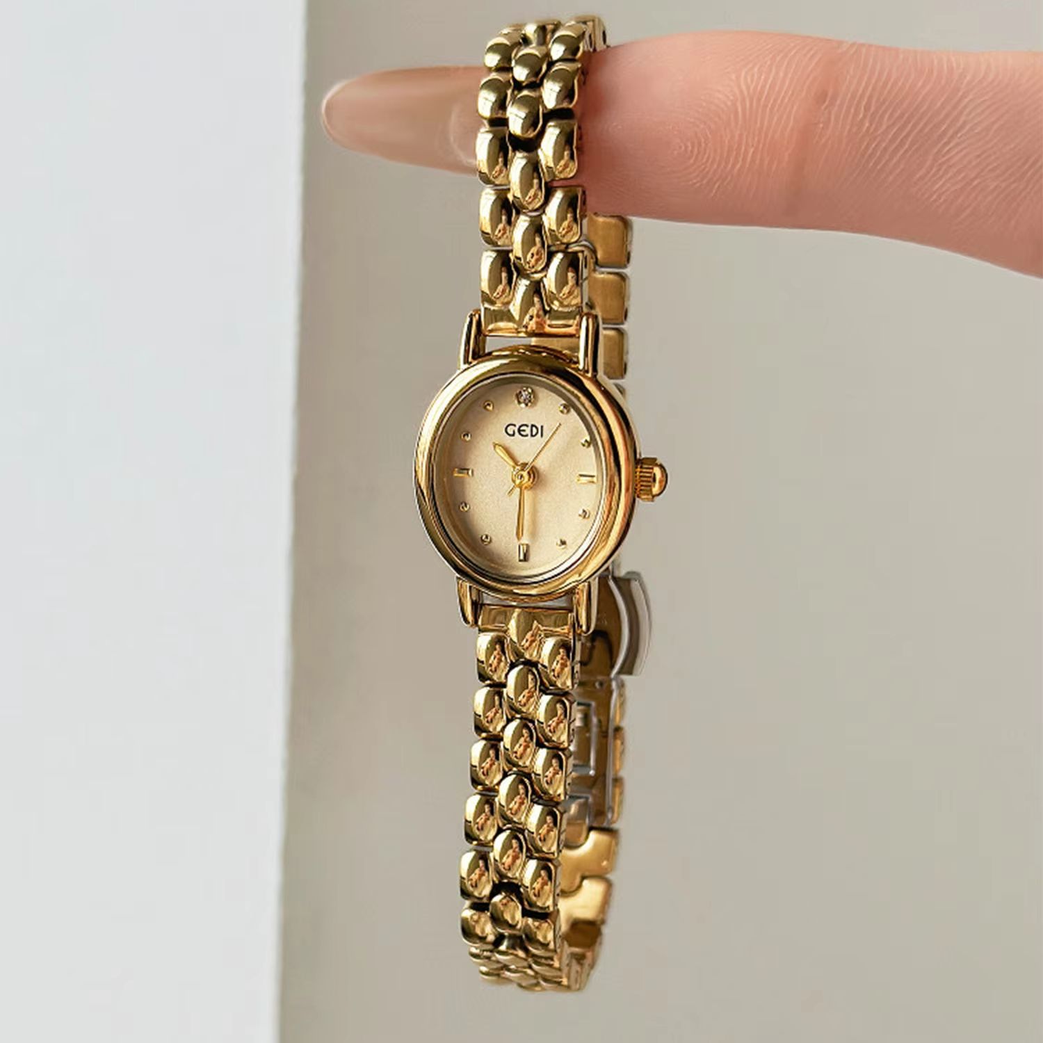 Damski zegarek luksusowej mark – Luxury Watch On Sale recenzja i cena
