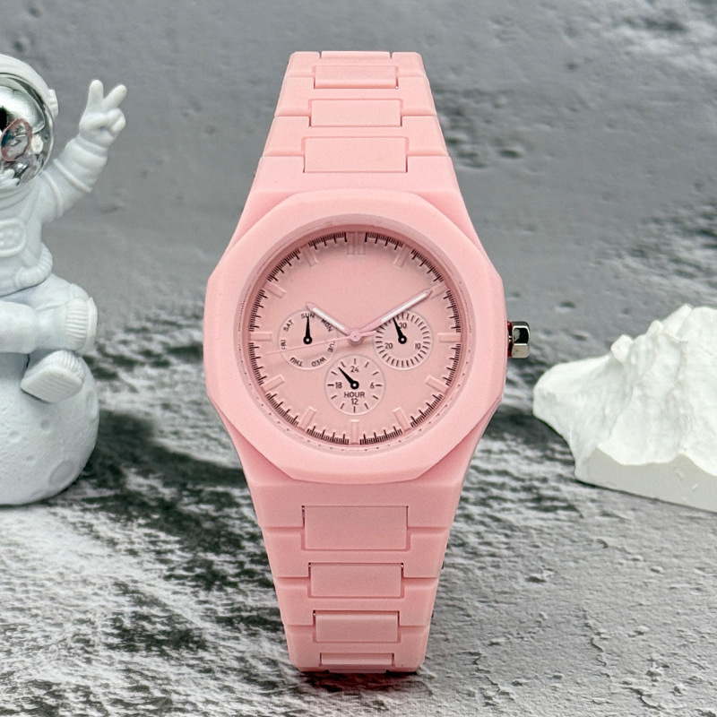 Zegarek damski i męski znanej  – Luxury Watch Market recenzja i cena