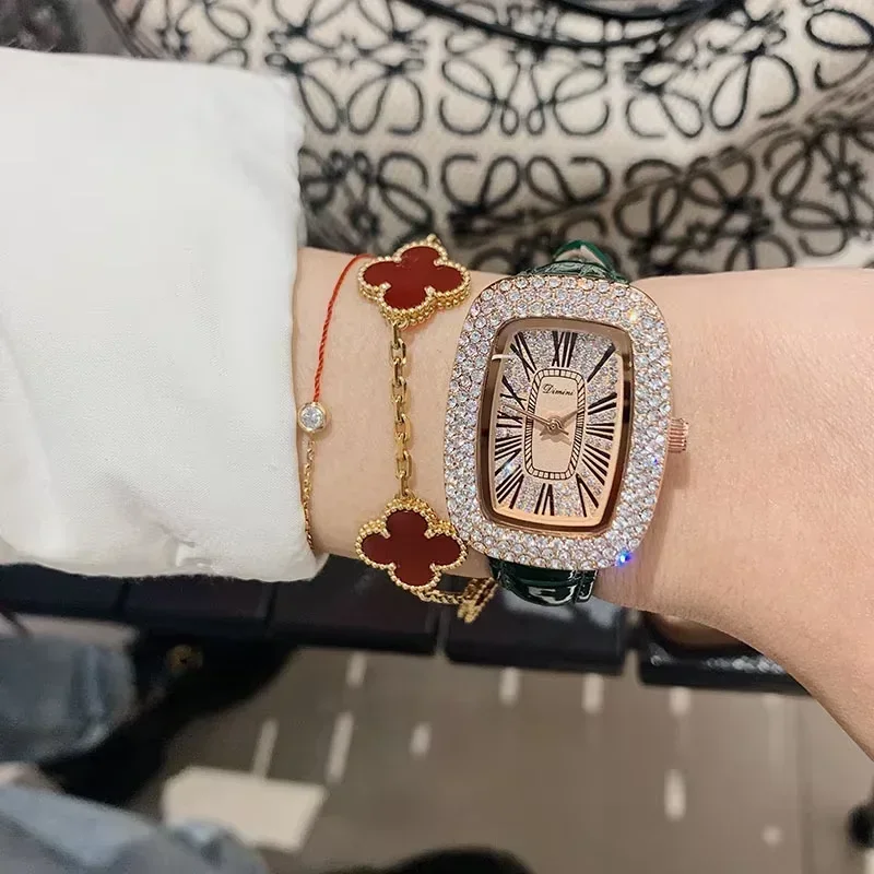 Modny i stylowy damski zegarek – Luxury Watch With Leather Strap recenzja i cena
