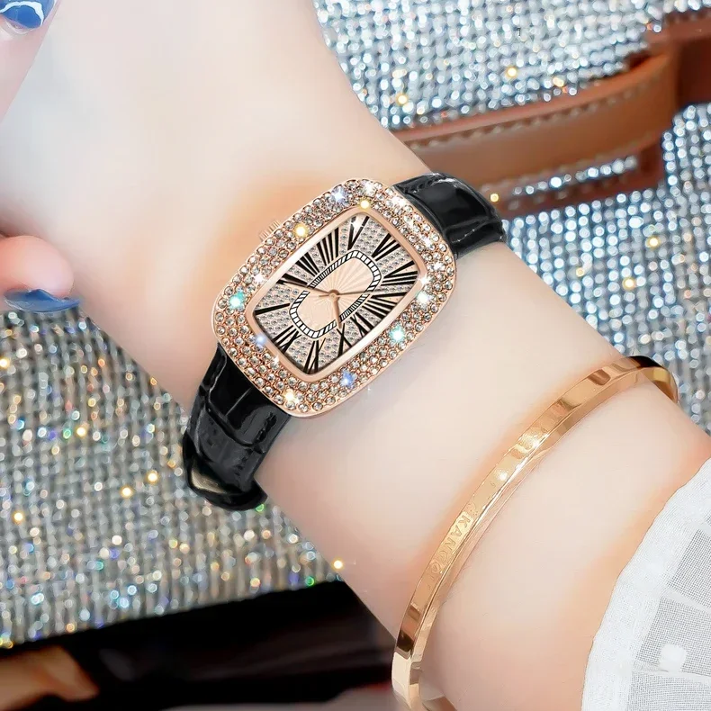 Modny i stylowy damski zegarek – Luxury Watch With Leather Strap recenzja i cena